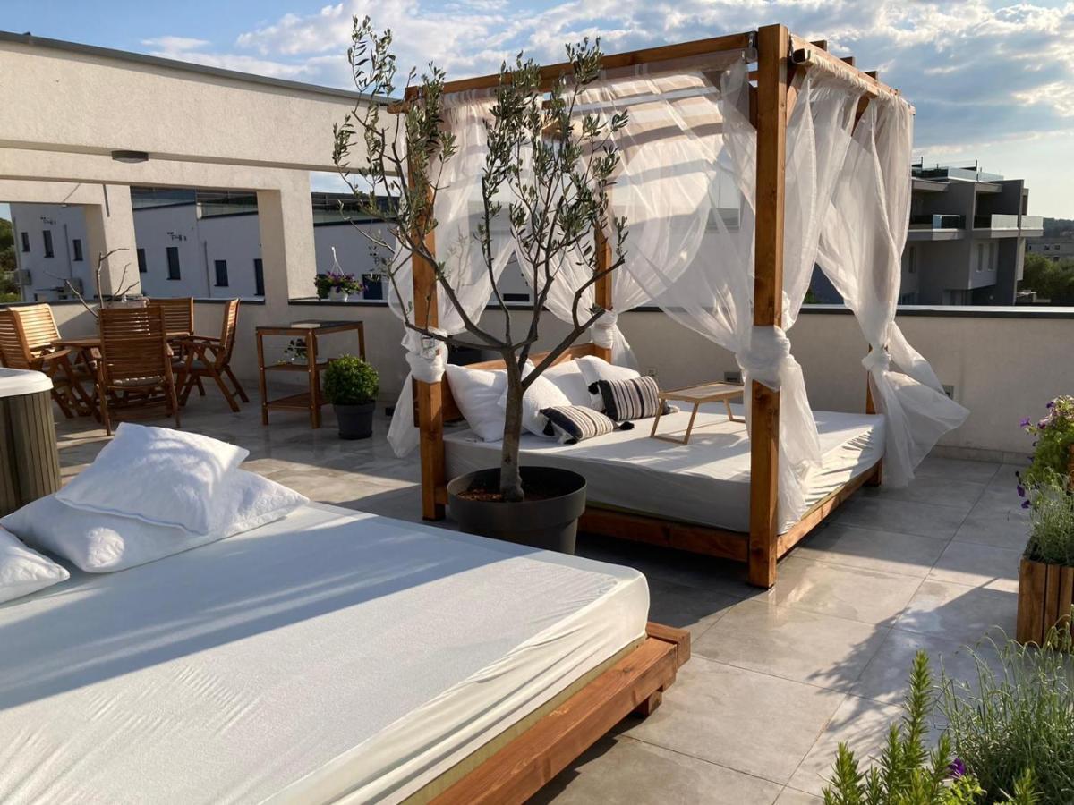 Rooftop Spa Apartment Trogir Ngoại thất bức ảnh
