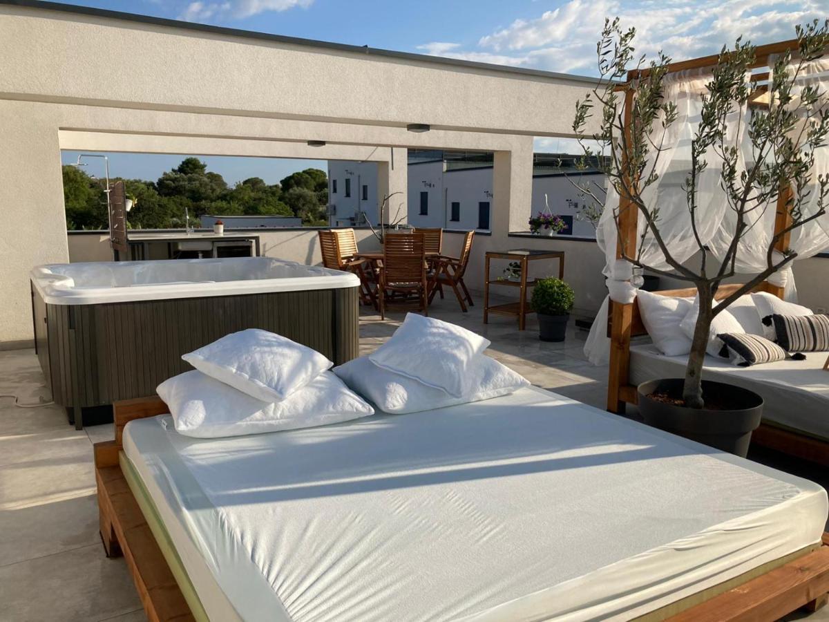 Rooftop Spa Apartment Trogir Ngoại thất bức ảnh